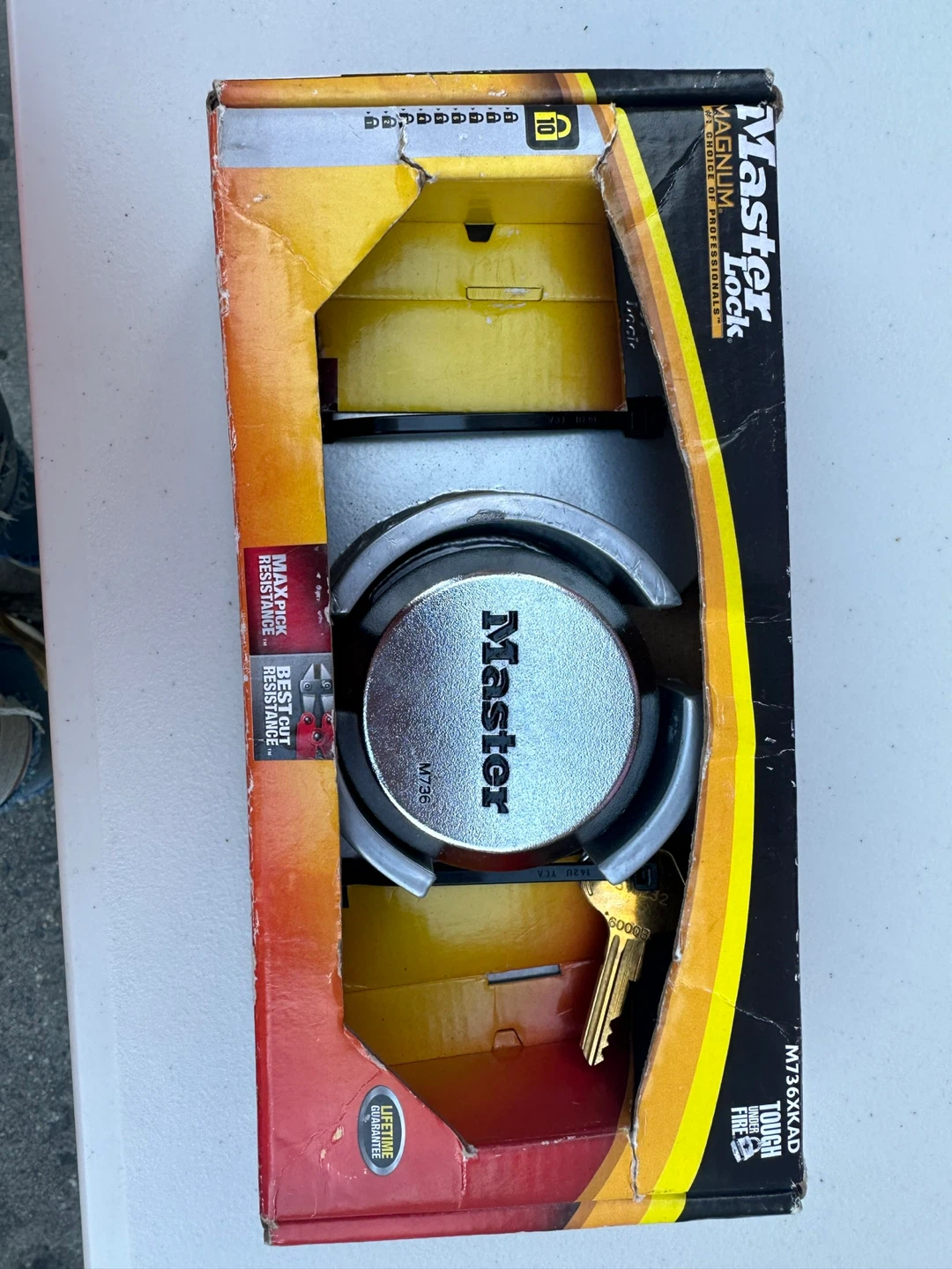 Master Lock Magnum M736XKAD Padlock and Hasp
