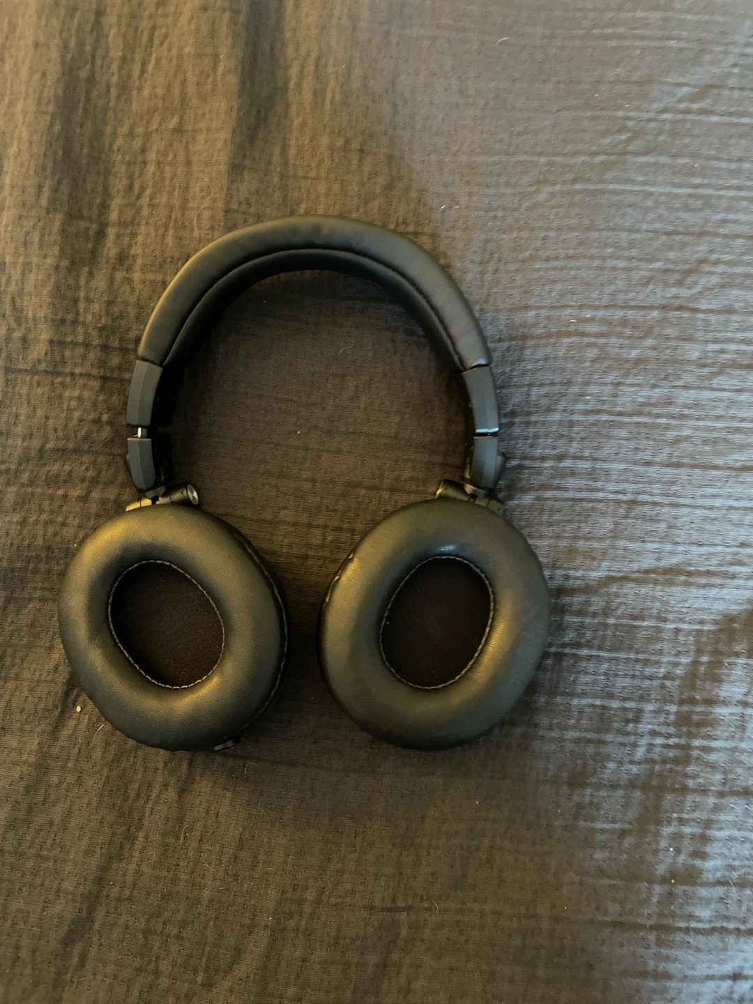 Audio-Technica Headphones and Blue Recording Microphone - photo 3
