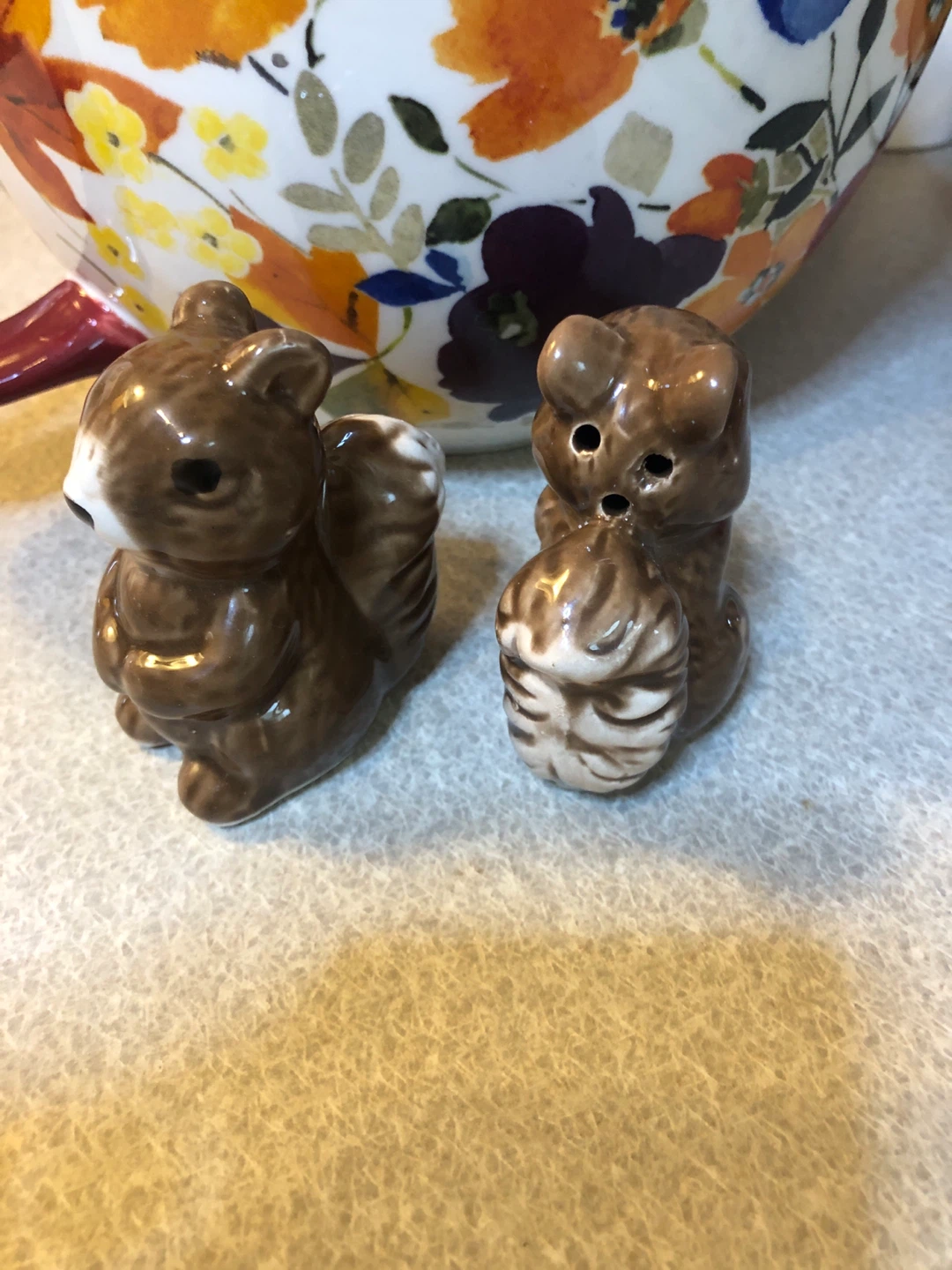 Fall Squirrel Salt & Pepper Shakers - photo 3