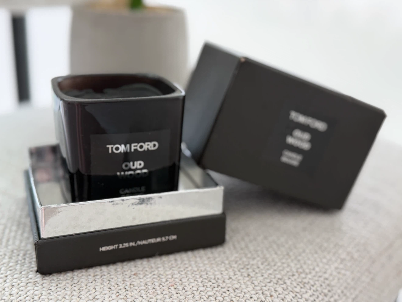 Tom Ford Oud Wood Candle - photo 2