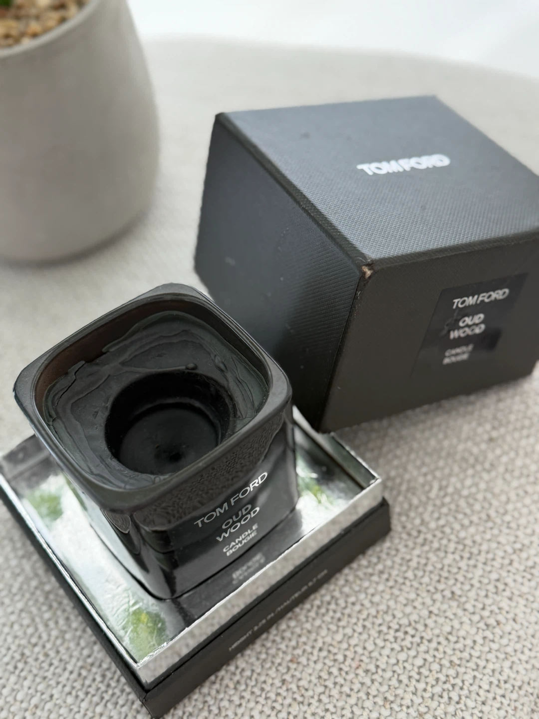 Tom Ford Oud Wood Candle - photo 3