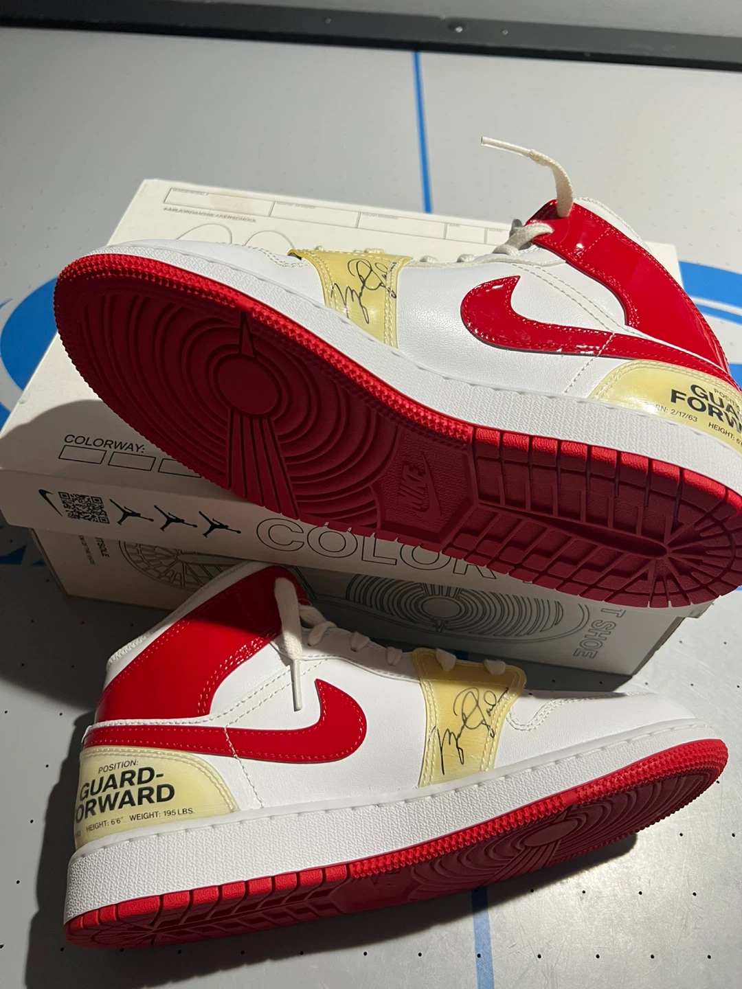 Air Jordan 1 Mid SS (GS) White/Red - photo 4