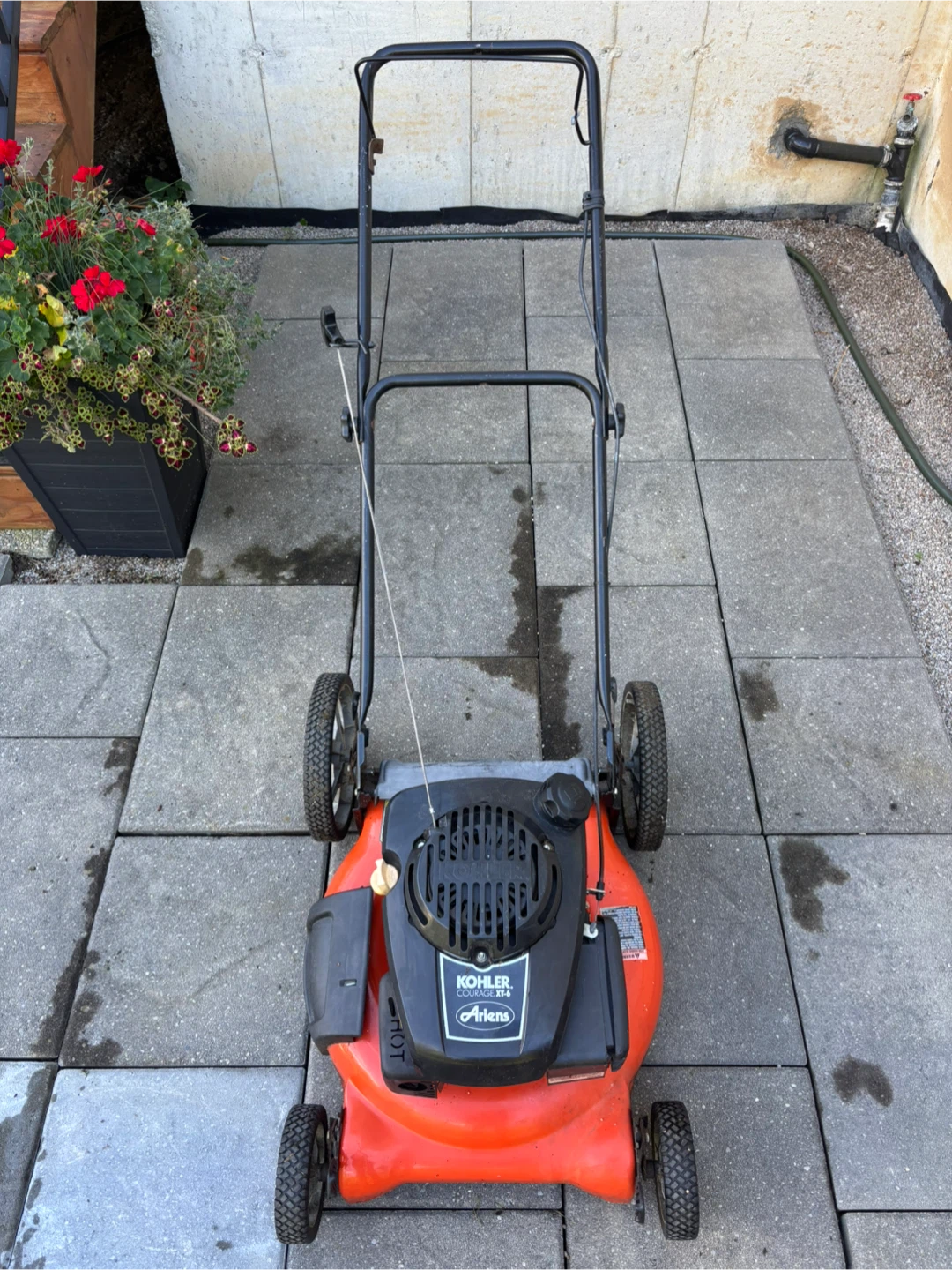 Ariens lawn mower 21” W/ KOHLER engine