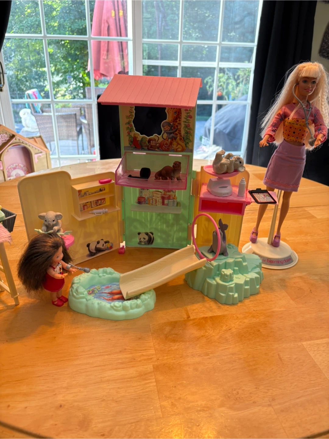 Barbie Pet Doctor Playset with Figures