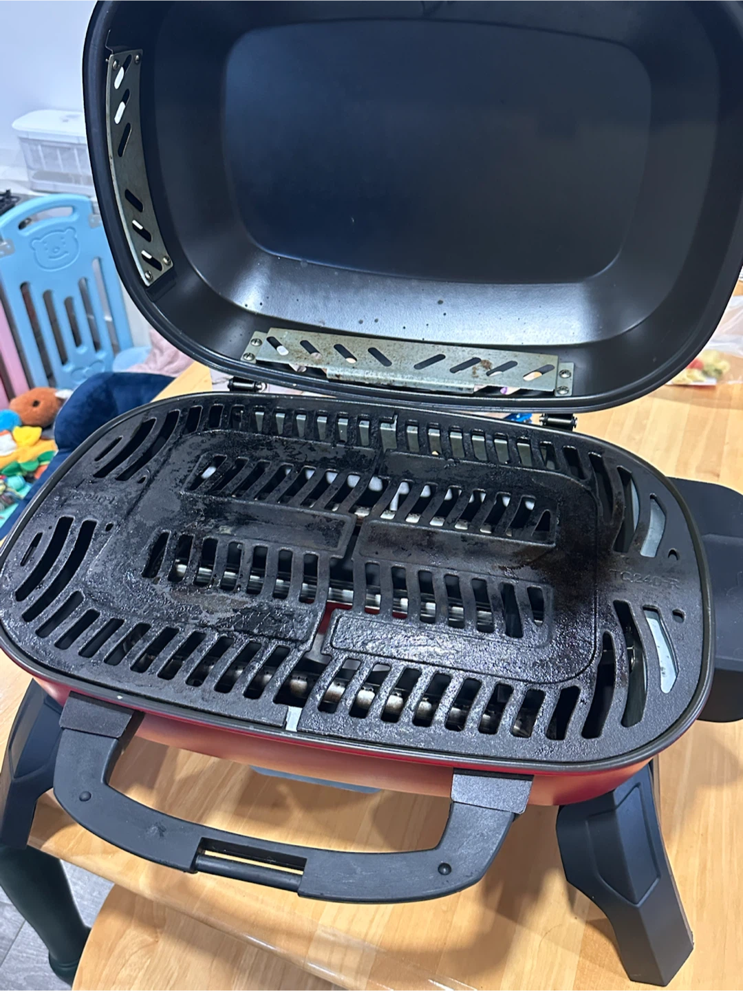 Napoleon TravelQ 240 Portable Propane BBQ Grill