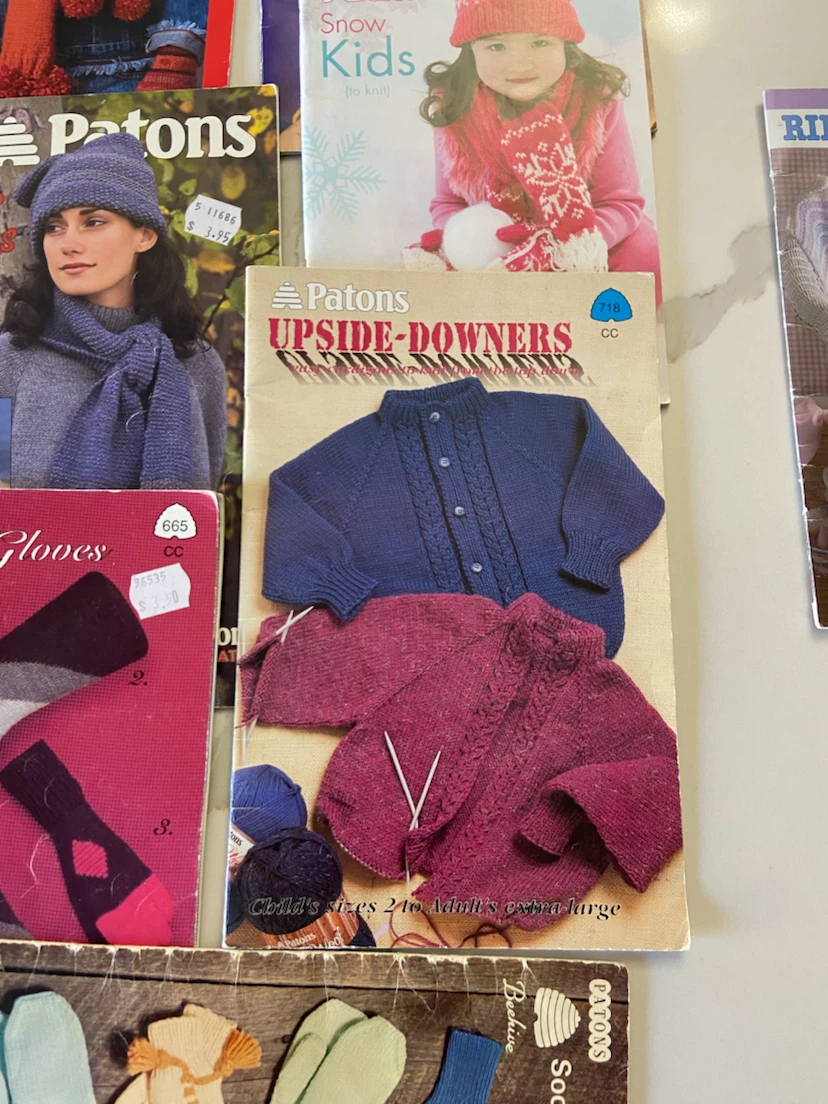 Collection of Vintage Knitting and Craft Pattern Booklets - photo 4