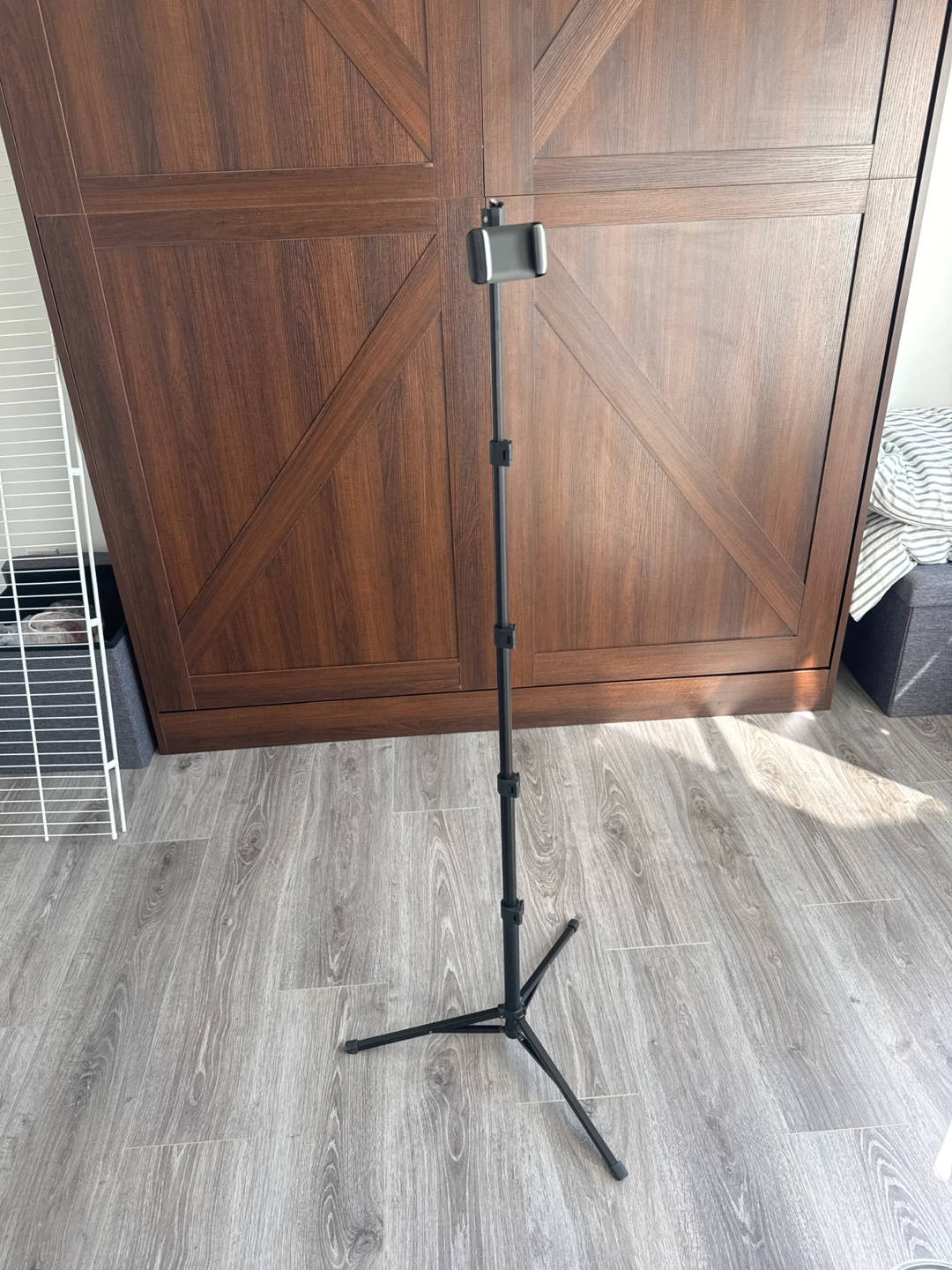 Adjustable Tripod Stand with Phone Holder - photo 2
