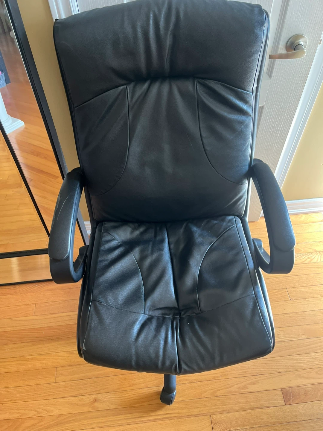 Black Office Chair - photo 3
