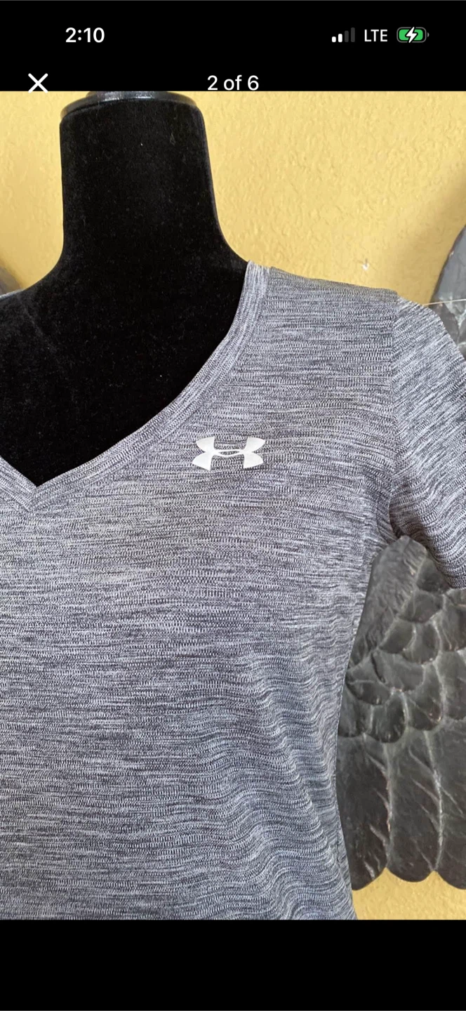 Under Armour V-neck Tee Shirt - photo 2