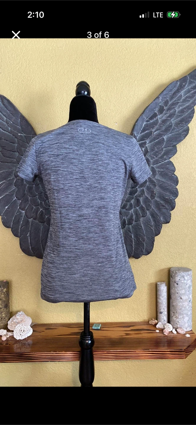 Under Armour V-neck Tee Shirt - photo 4