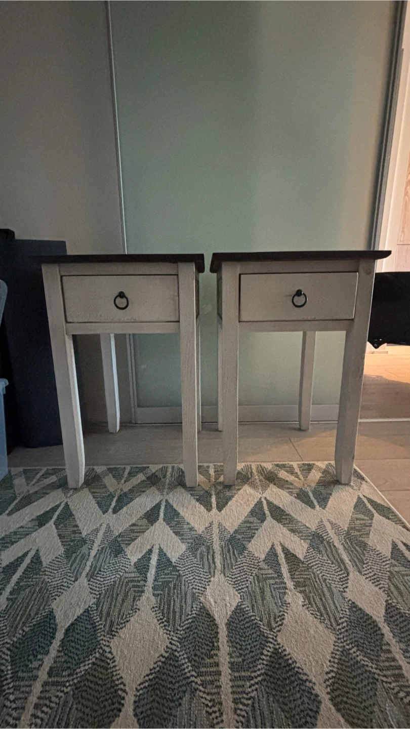 Set of Two Rustic White Nightstands