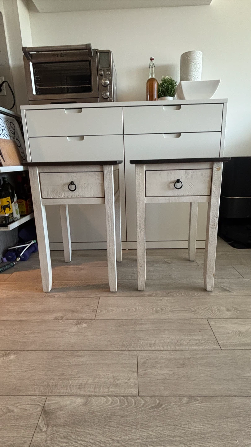 Set of Two Rustic White Nightstands - photo 2