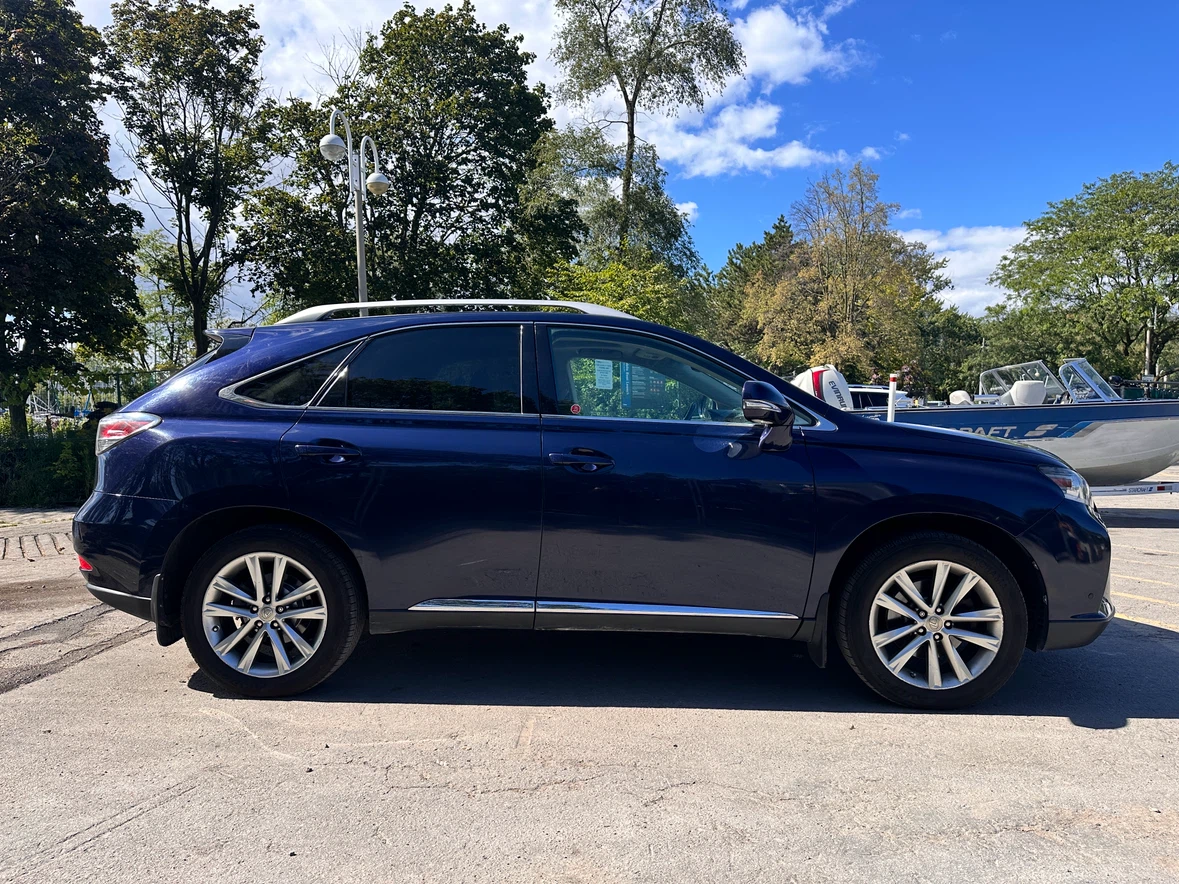 Lexus RX350 SUV - photo 3