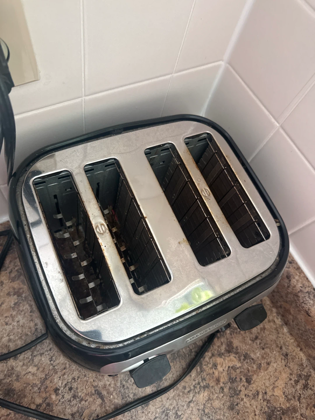 Black+Decker 4-Slice Toaster - photo 2