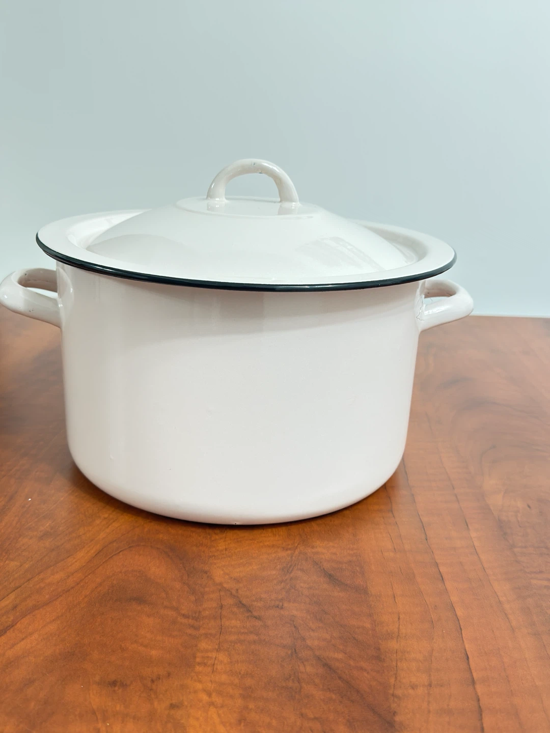 White Enamel Stock Pot with Lid (Brand New) - photo 3