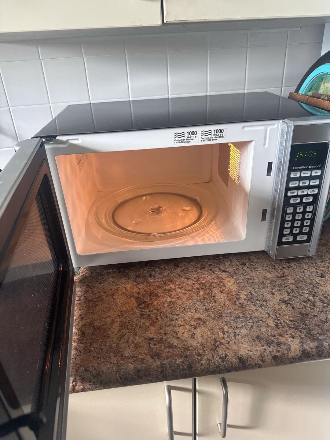 Hamilton Beach 1000 Watt Microwave - photo 3