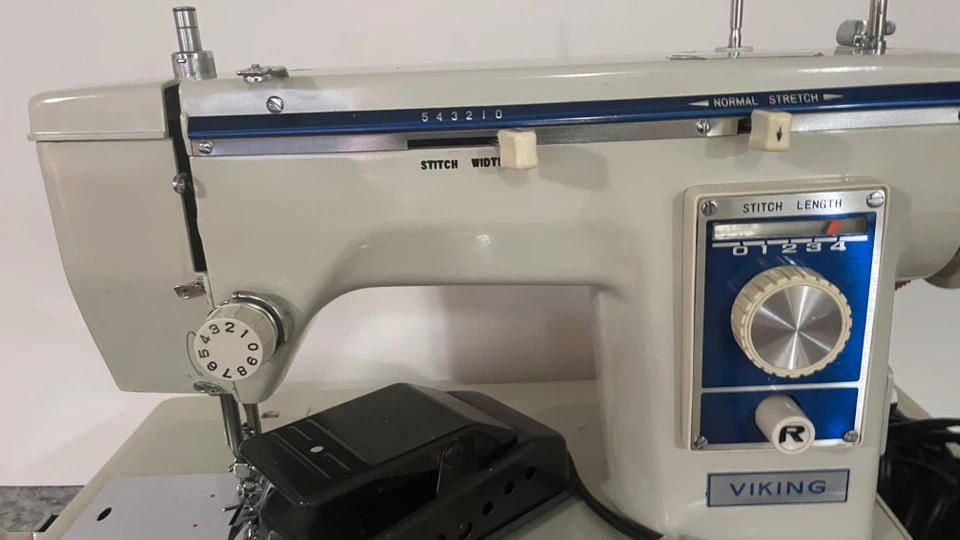Viking Sewing Machine - photo 2