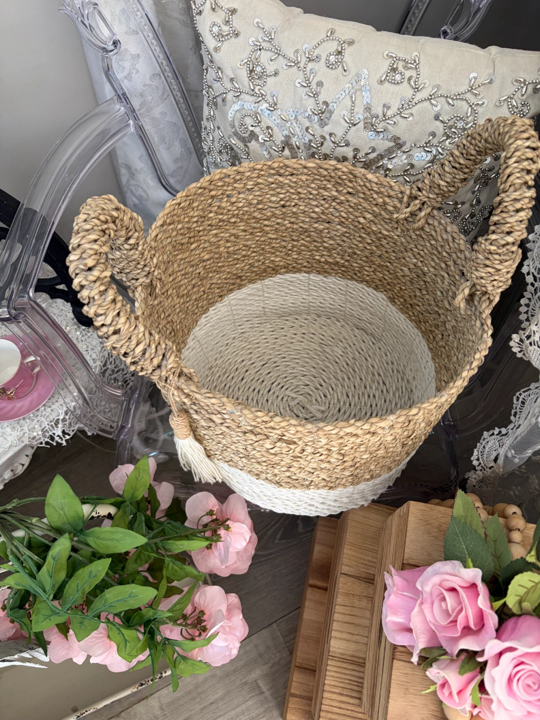 SMALL CUTE BASKET WITH TASSEL - photo 2