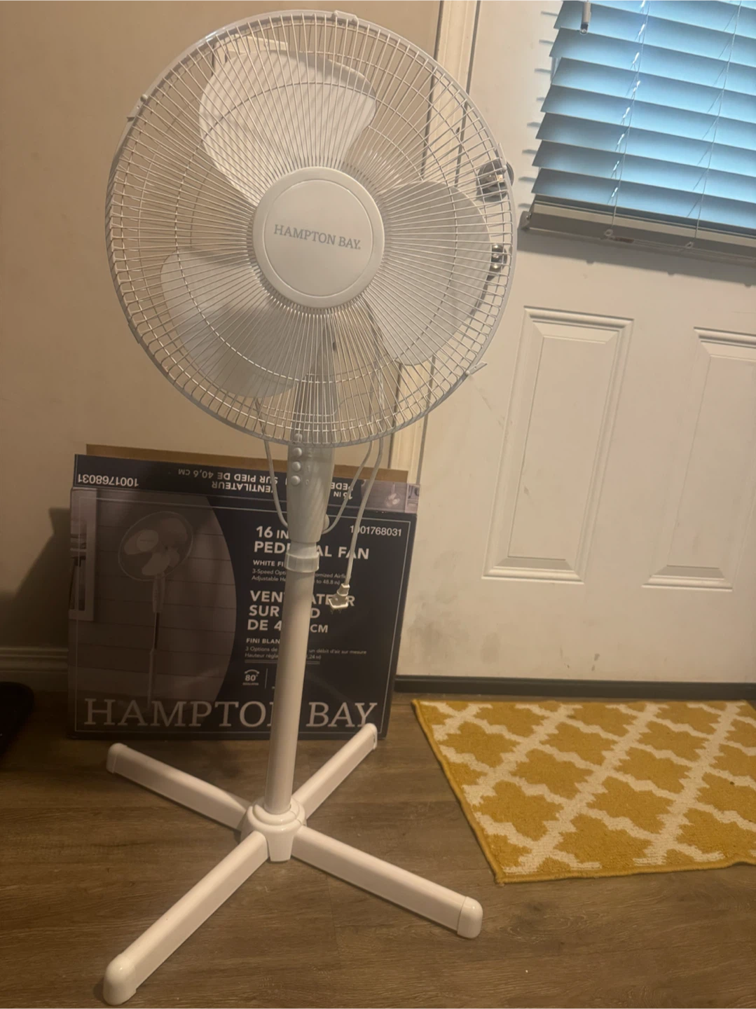 Hampton Bay 16-inch Pedestal Fan