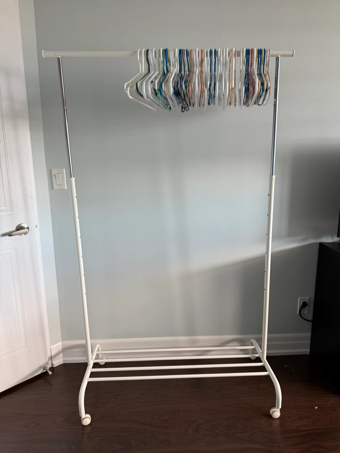 Rolling Clothes Rack