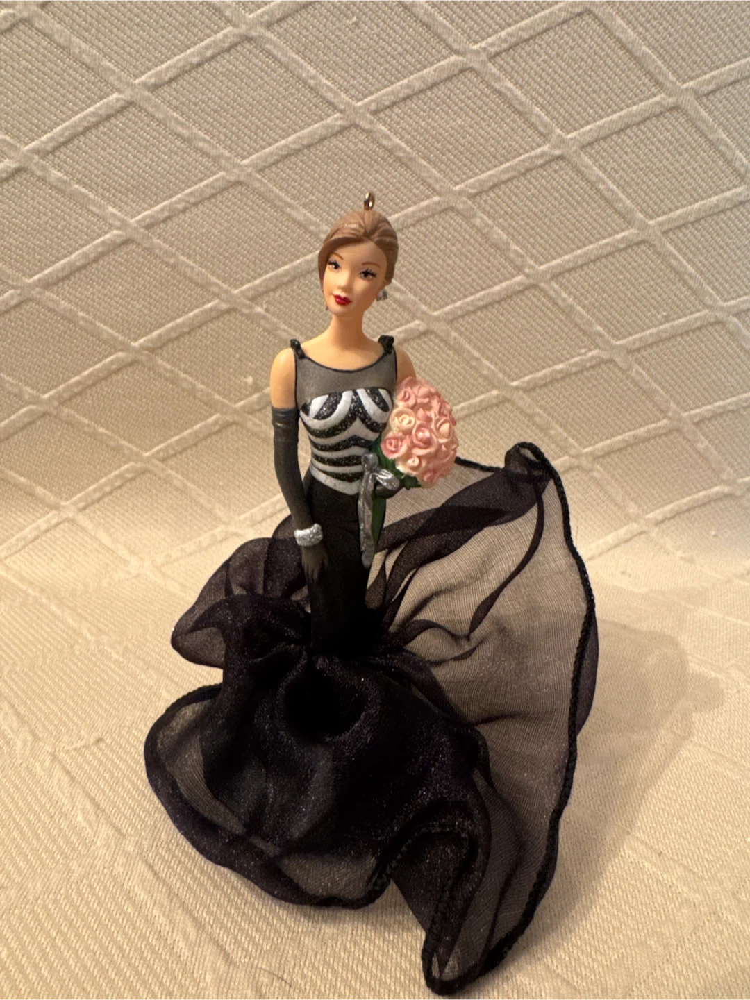 Hallmark Barbie 40th Anniversary Keepsake Ornament - photo 2