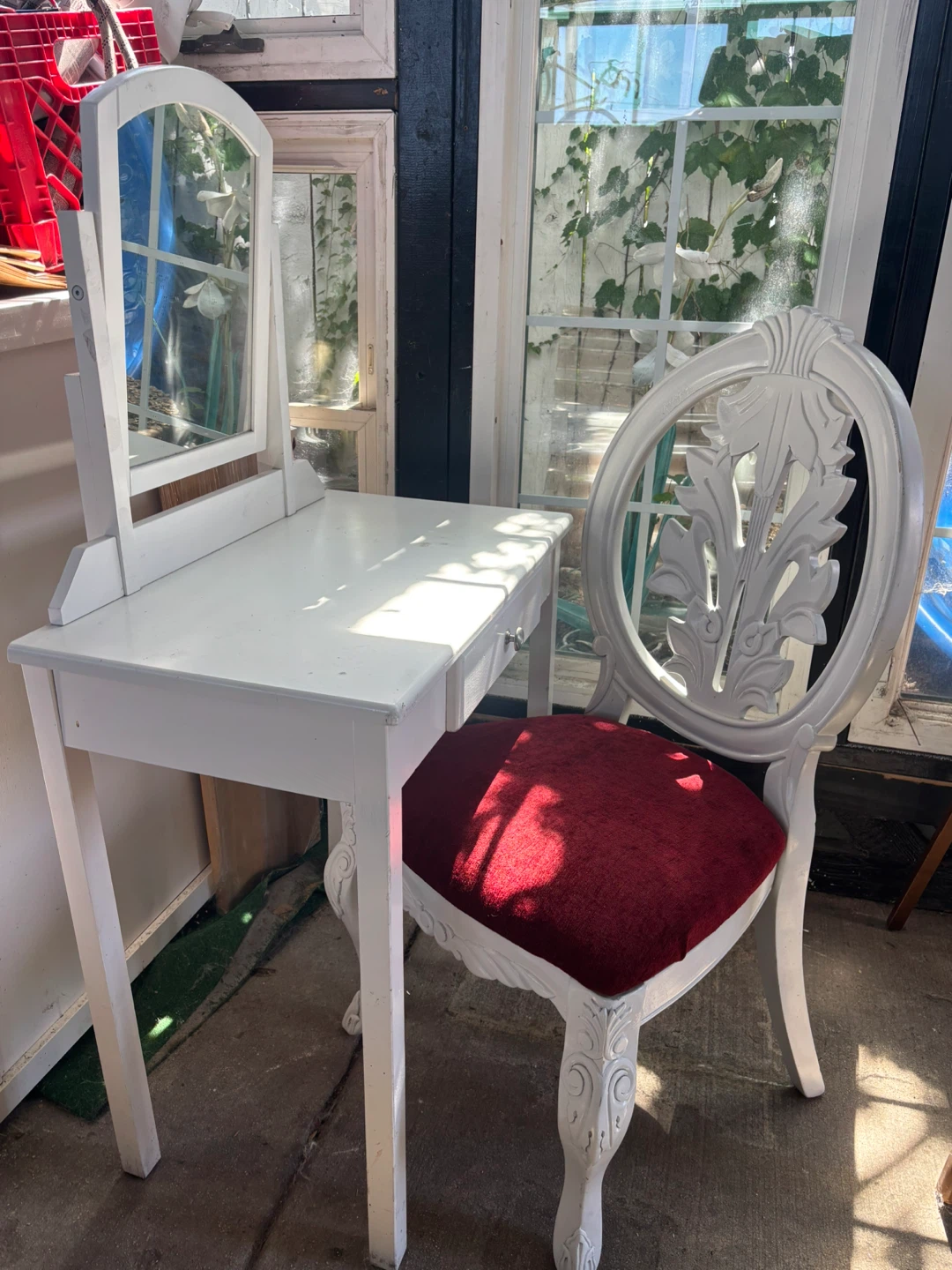 White Vanity Table with Matching Chair - photo 3