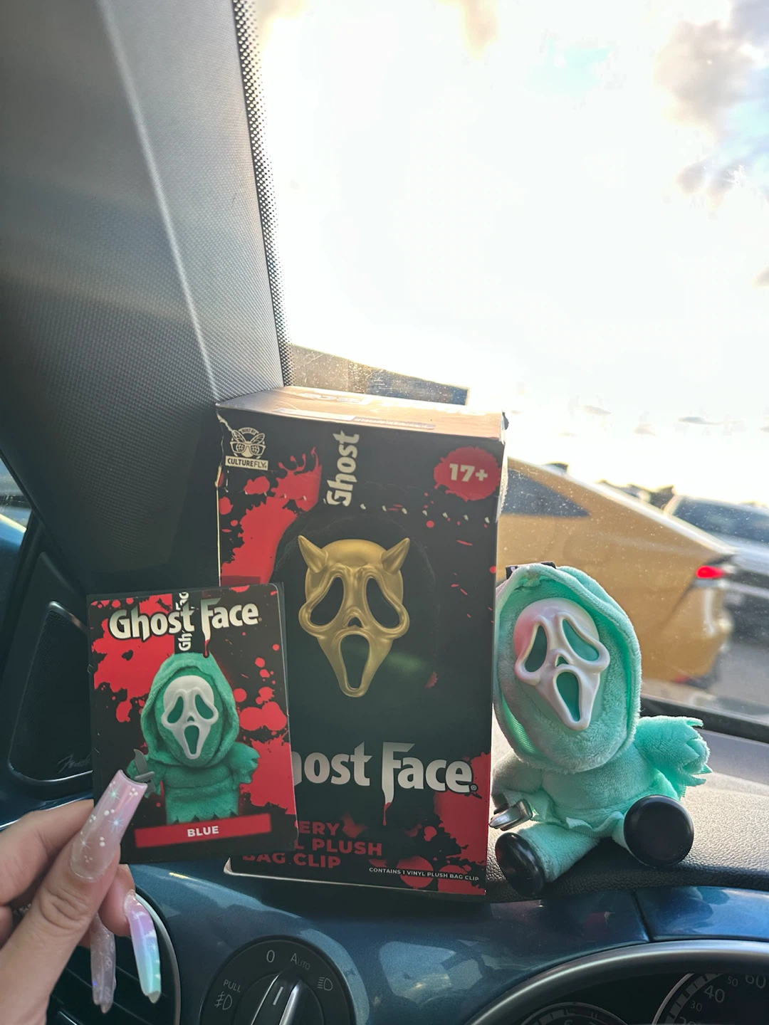 Culturefly Ghost Face Mystery Vinyl Plush Bag Clip (1/18- Blue) - photo 3
