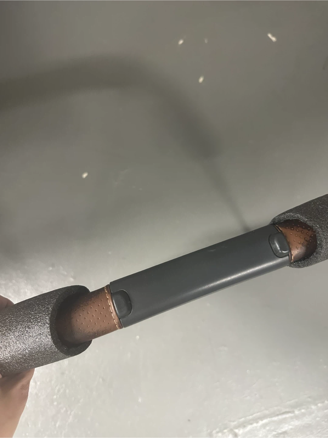 Uppababy Vista V2 stroller handle bar