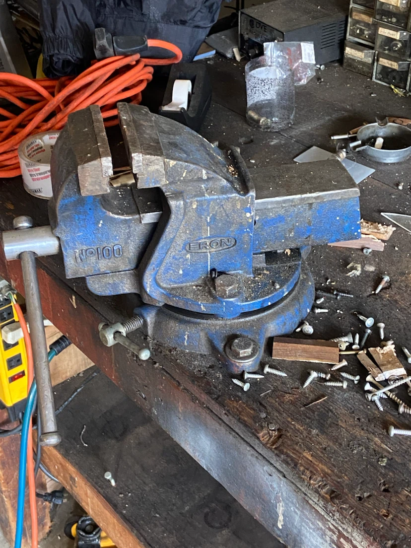 Eron No. 100 Bench Vise