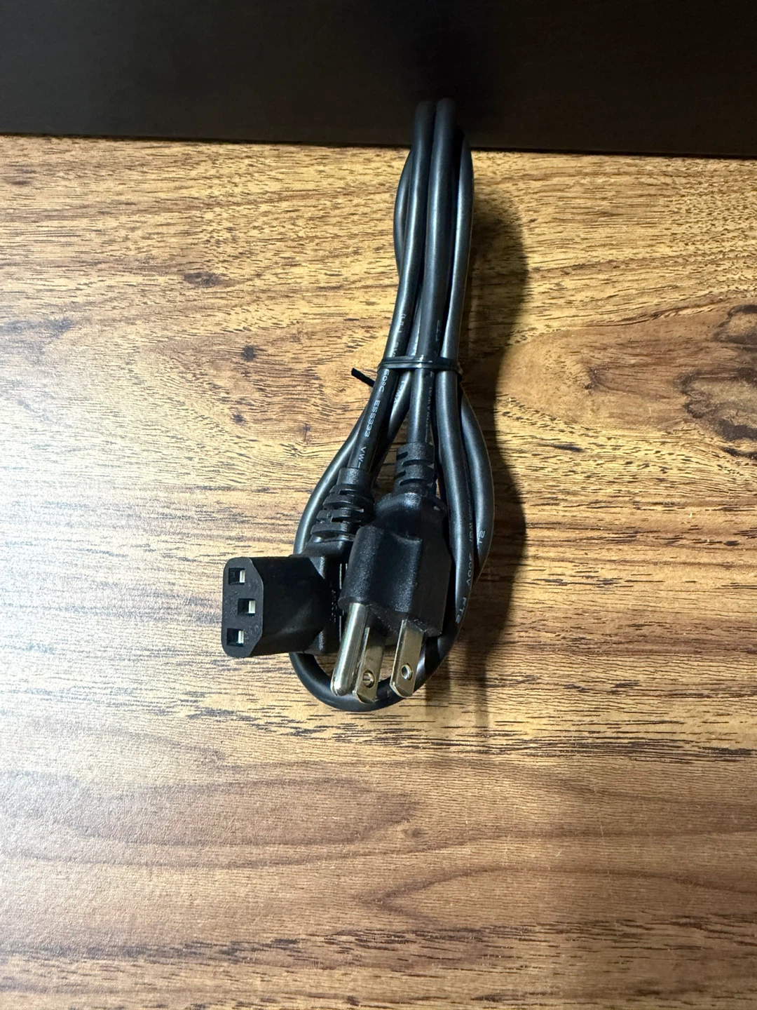 Standard IEC C13 Power Cable - photo 2