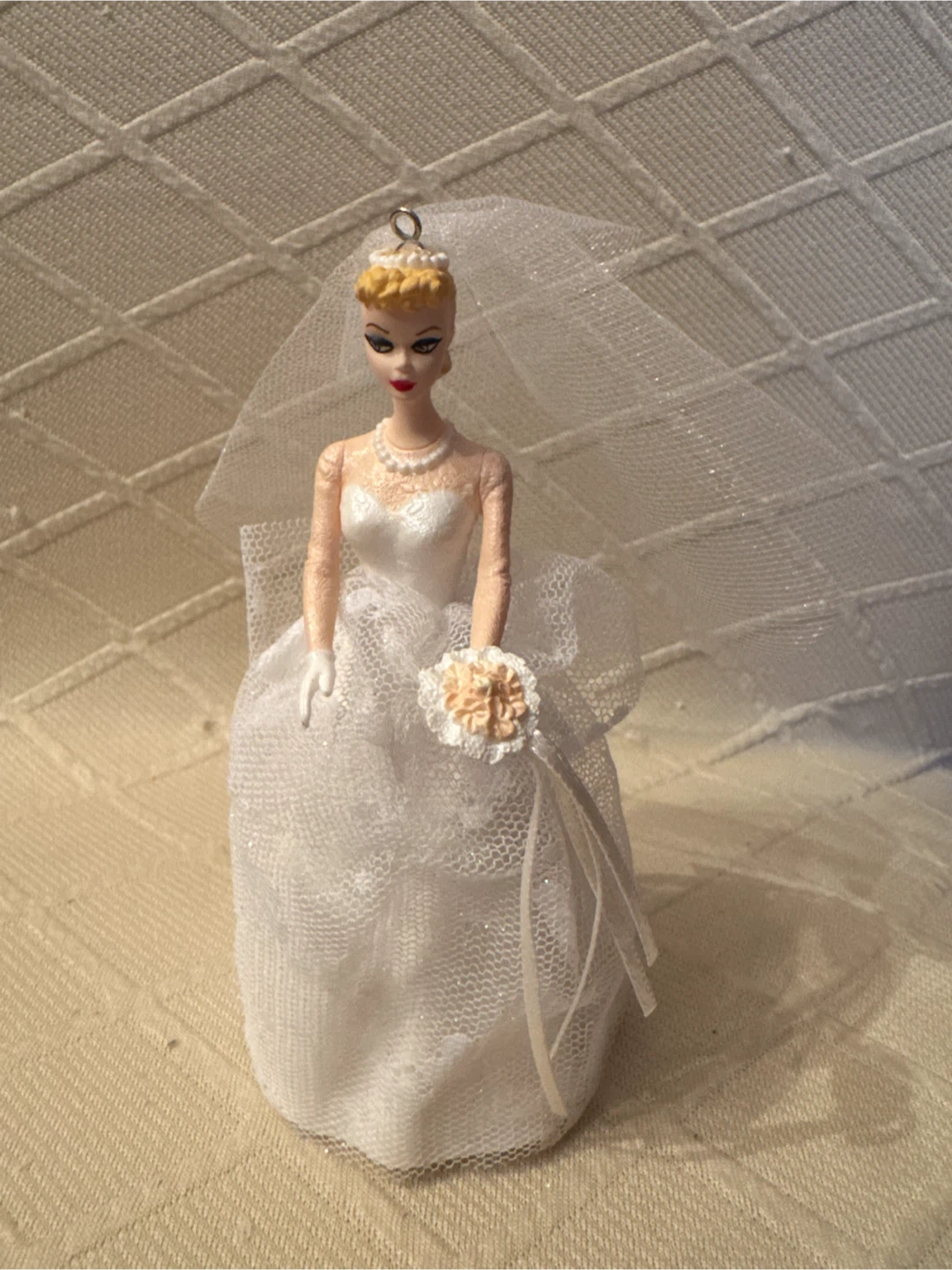 Hallmark Keepsake Ornament - Wedding Day Barbie - photo 2