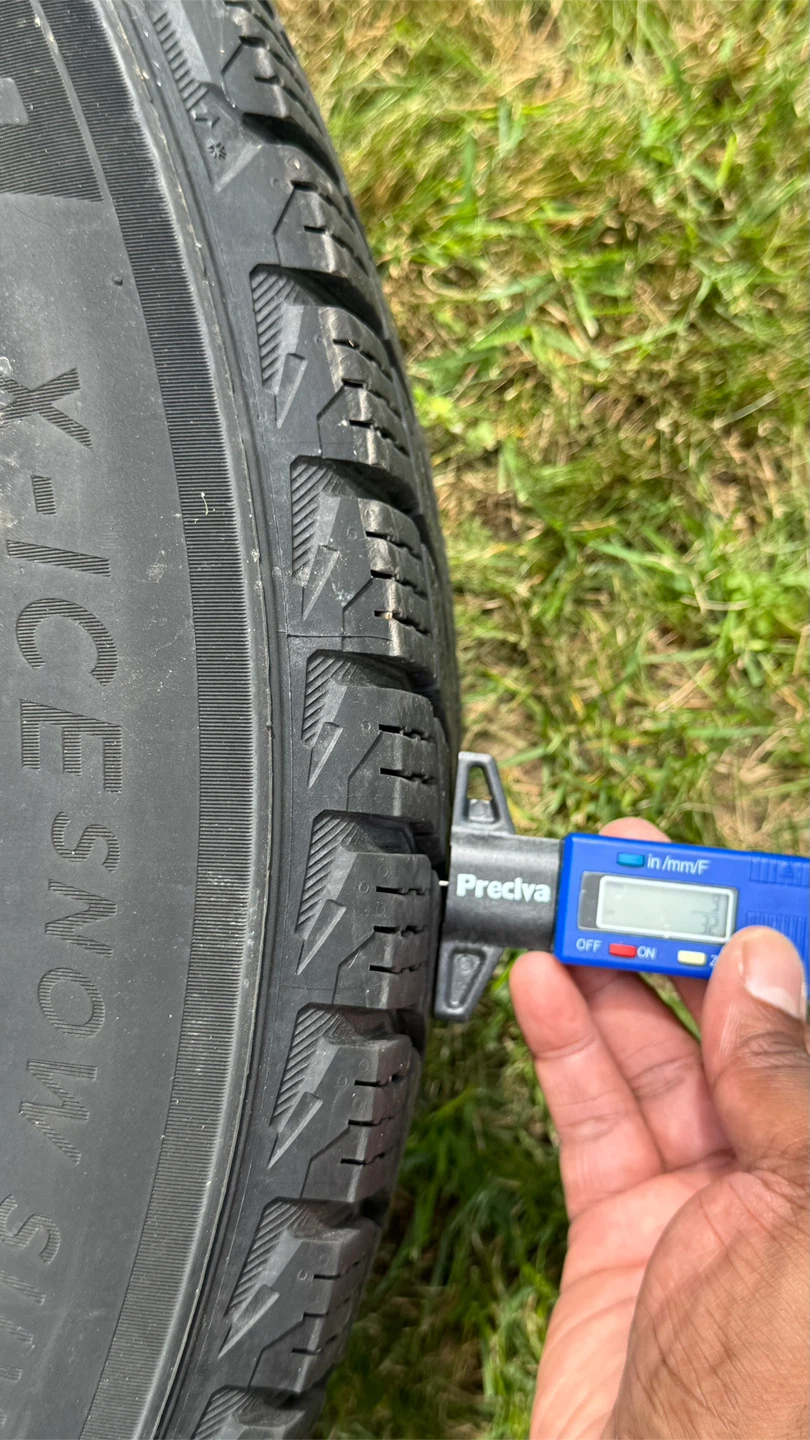 Michelin X-Ice SUV 245/ 60 R18 tires on rims. - photo 3