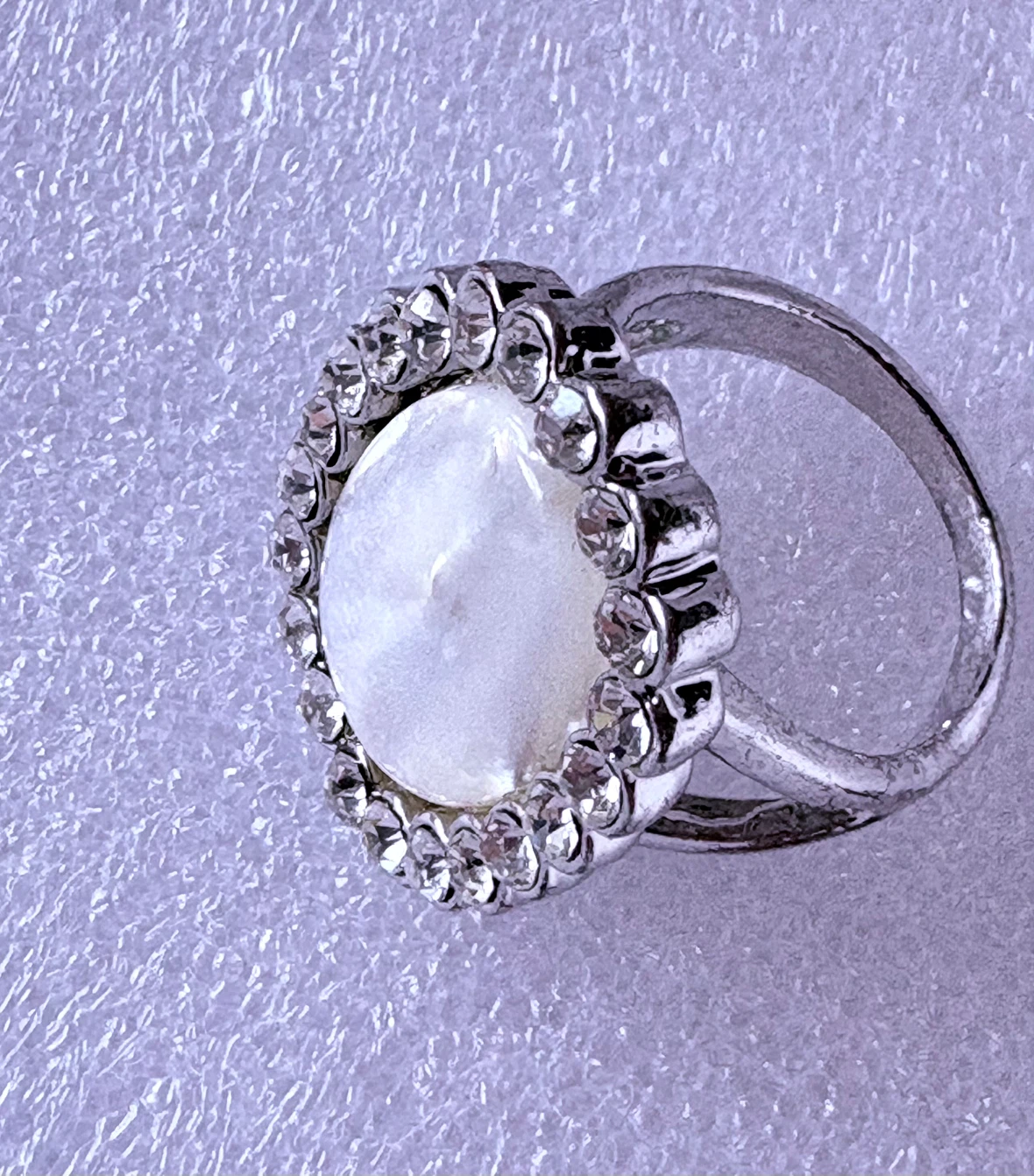 Mother of Pearl Statement Ring Size 7 - photo 2