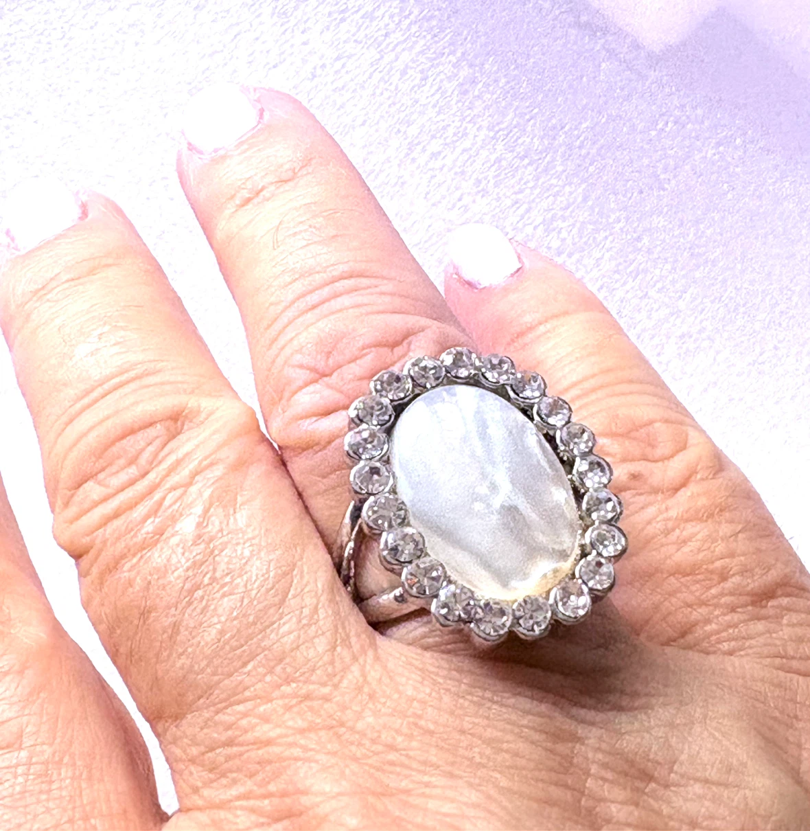 Mother of Pearl Statement Ring Size 7 - photo 4
