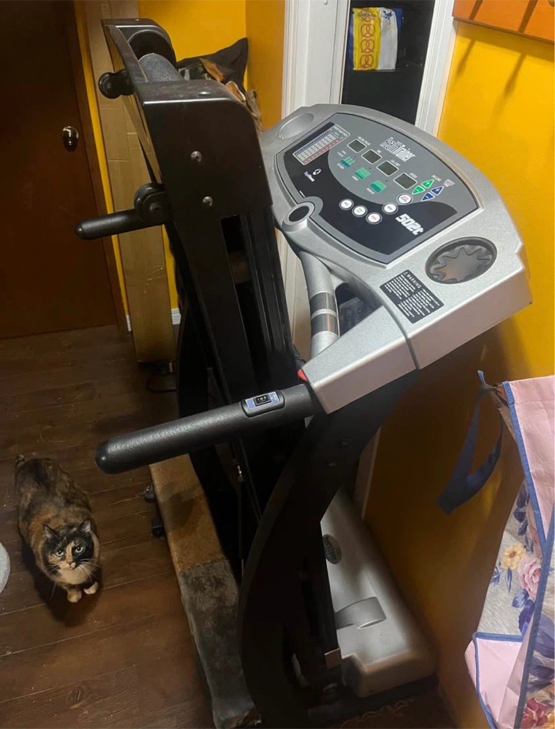 HealthTrainer 502t Treadmill - photo 2