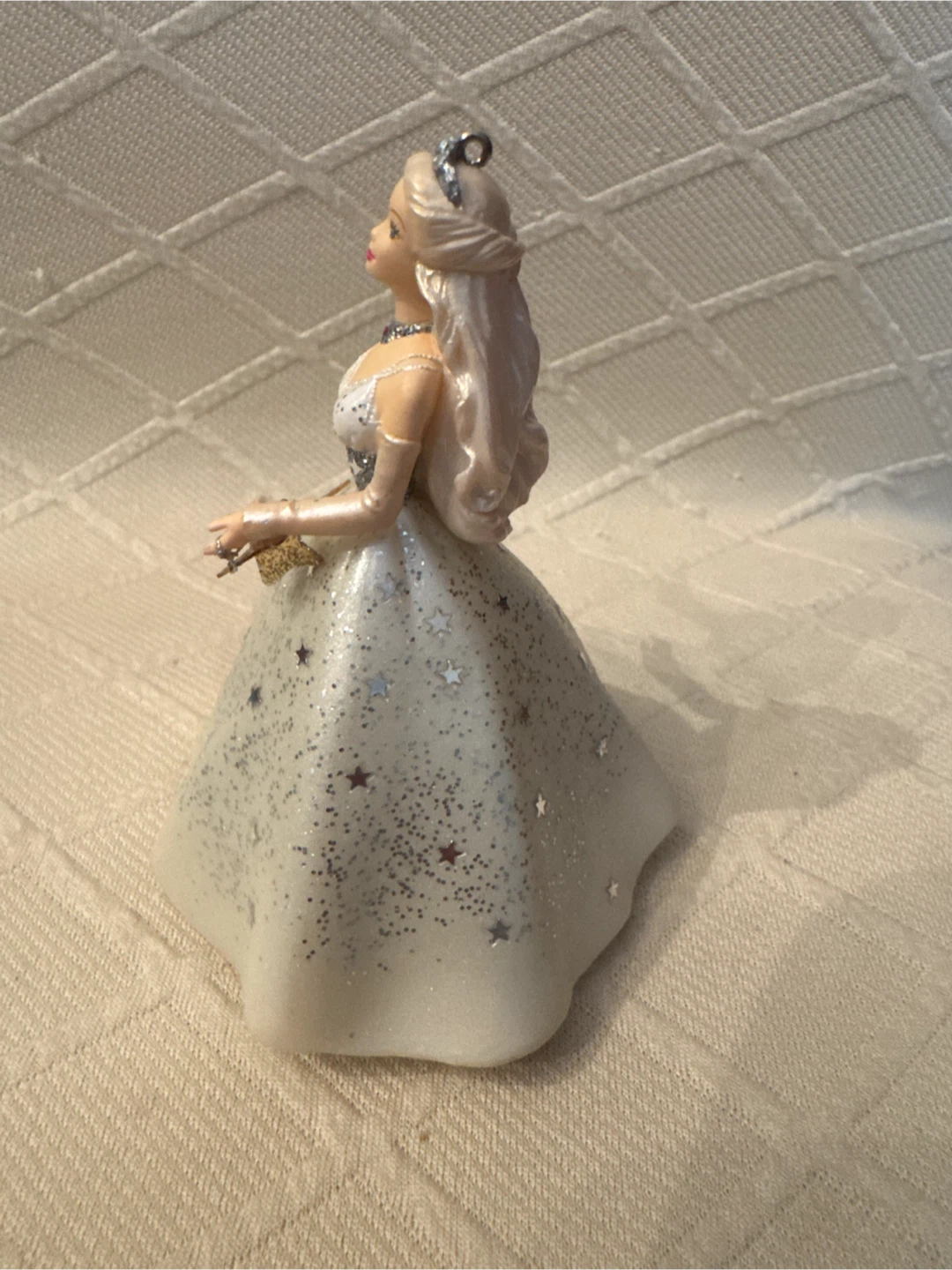 Hallmark Barbie “Celebration Barbie” 2001 Keepsake Ornament - photo 3