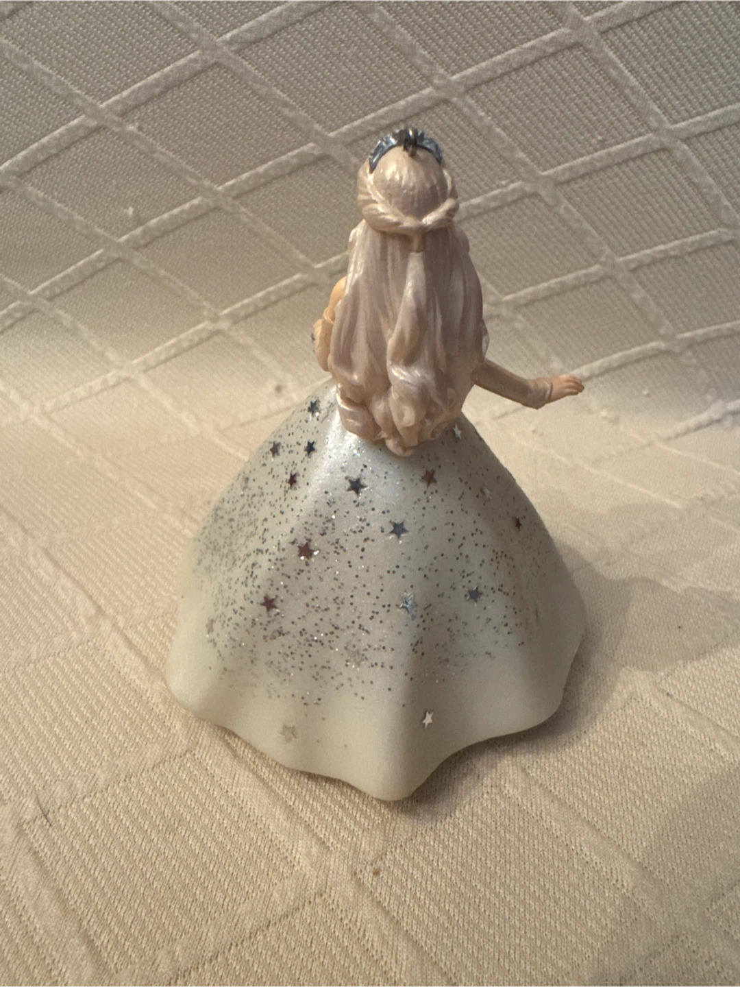 Hallmark Barbie “Celebration Barbie” 2001 Keepsake Ornament - photo 4
