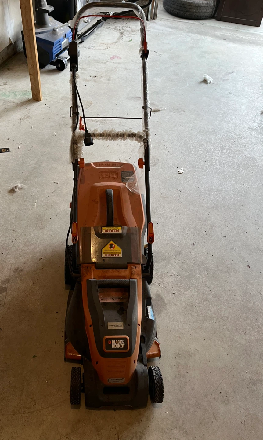 Black & Decker 17 inch Electric Lawn Mower - photo 4