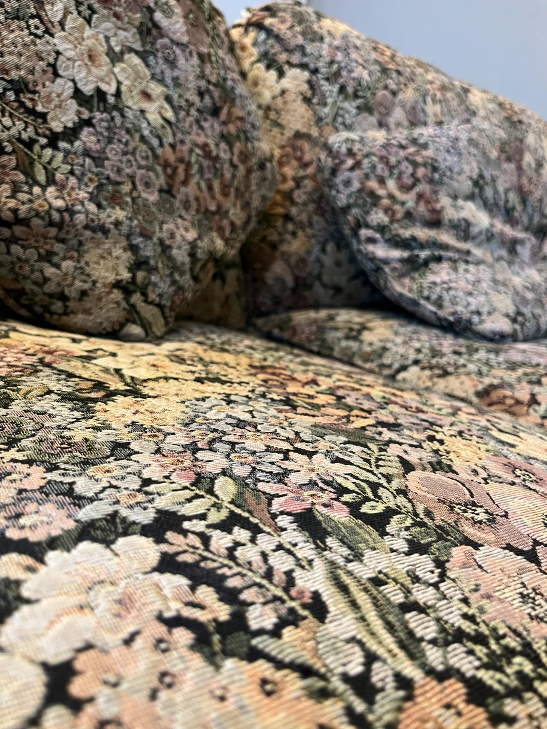 Floral pattern two-seater Couch - photo 3