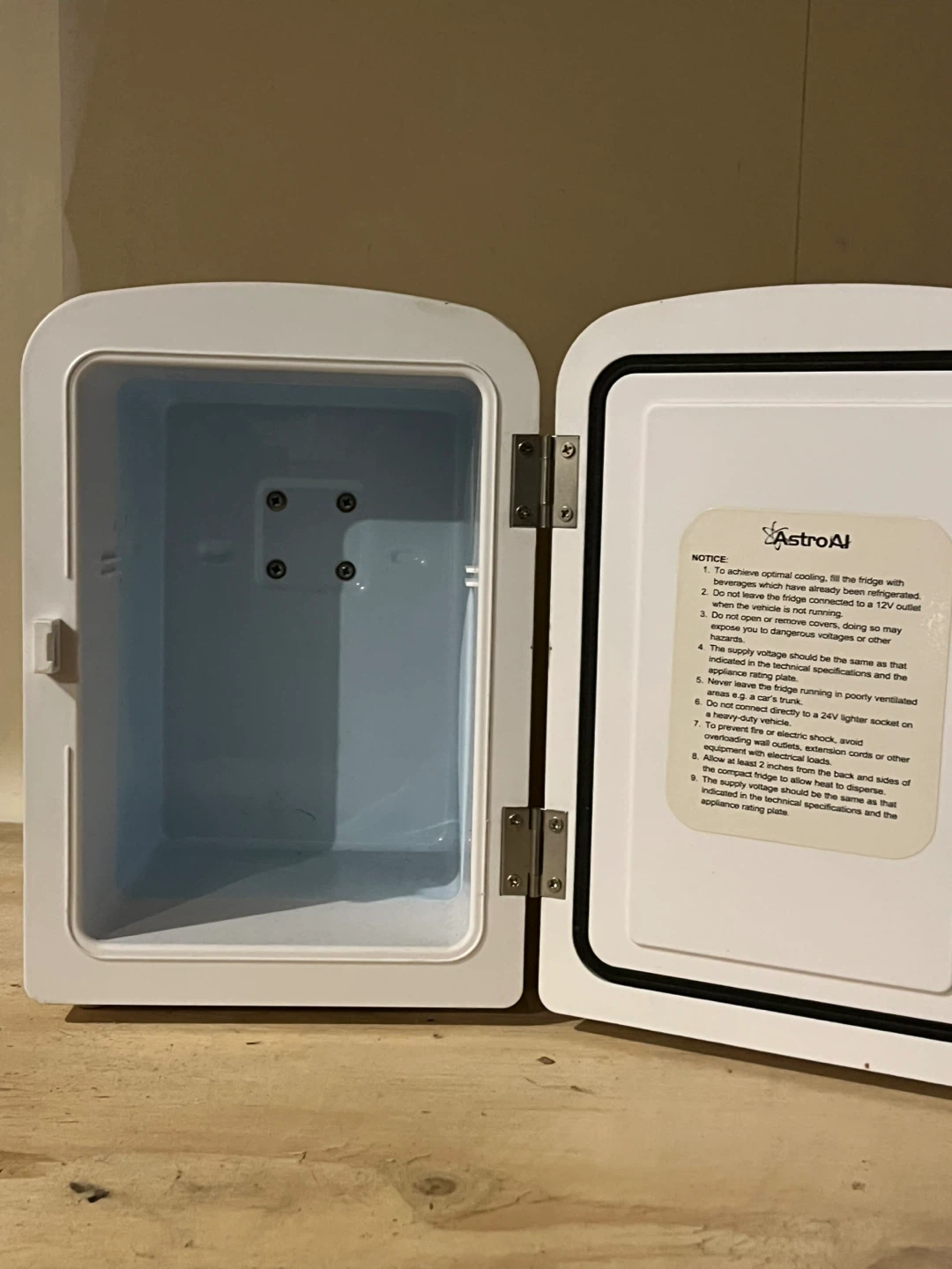 AstroAI Portable Mini Fridge - photo 3