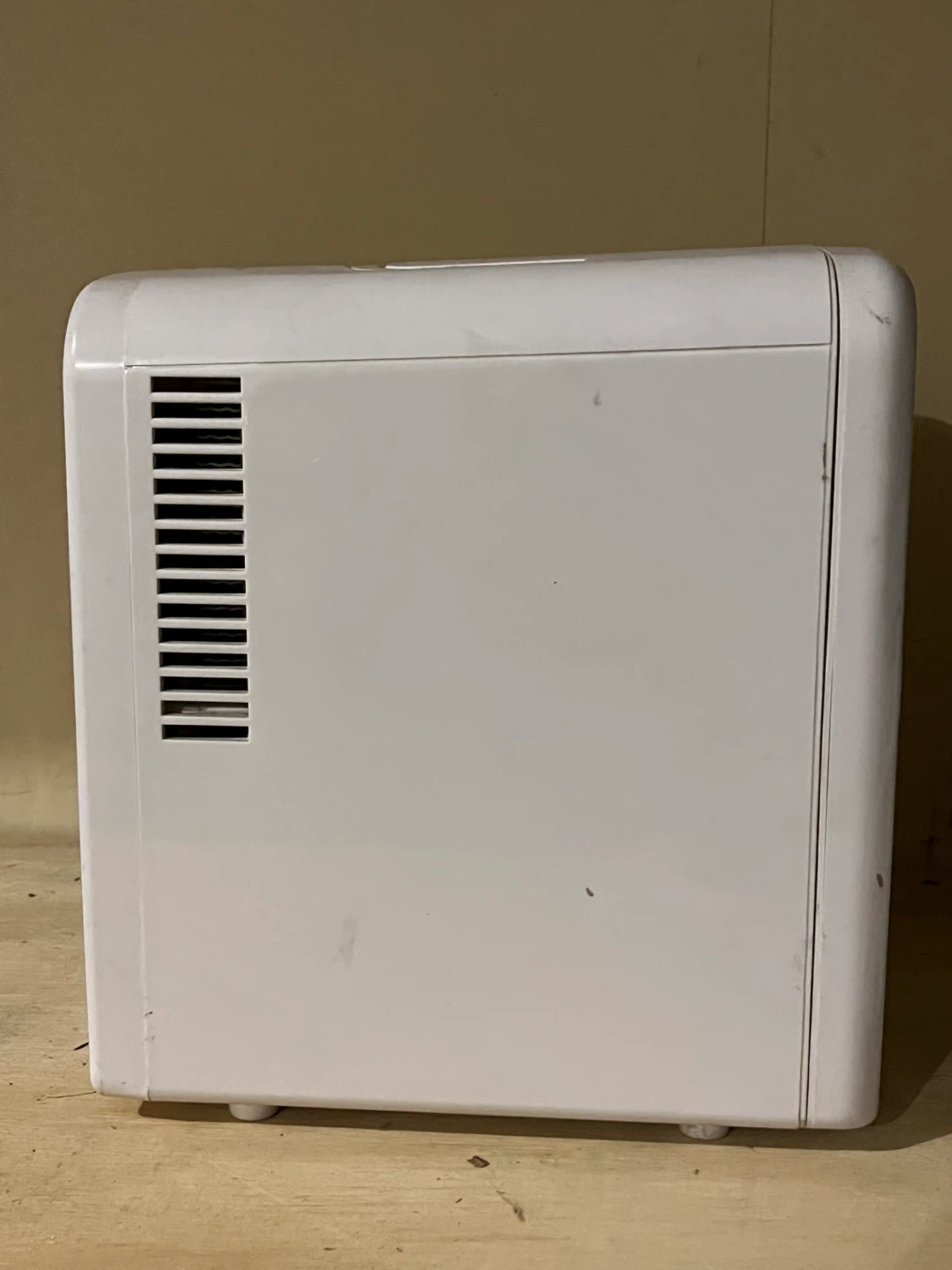 AstroAI Portable Mini Fridge - photo 4