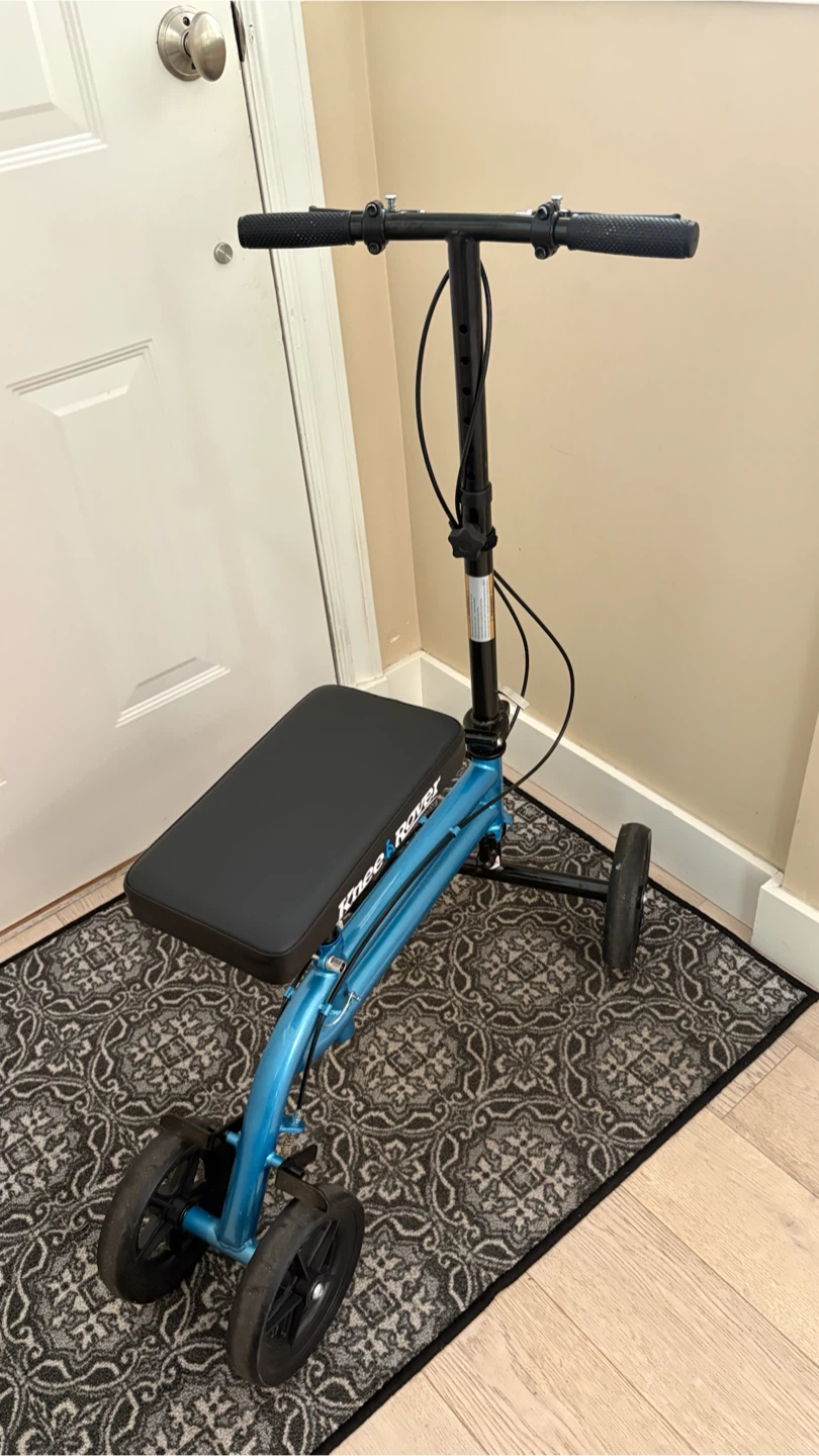 KneeRover Knee Scooter Walker