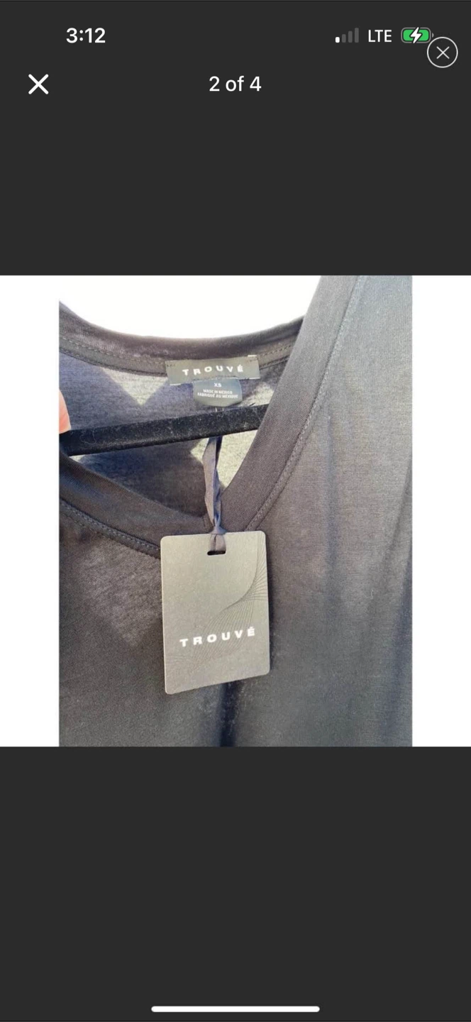 Woman’s New XS Trouve V-neck top - photo 2