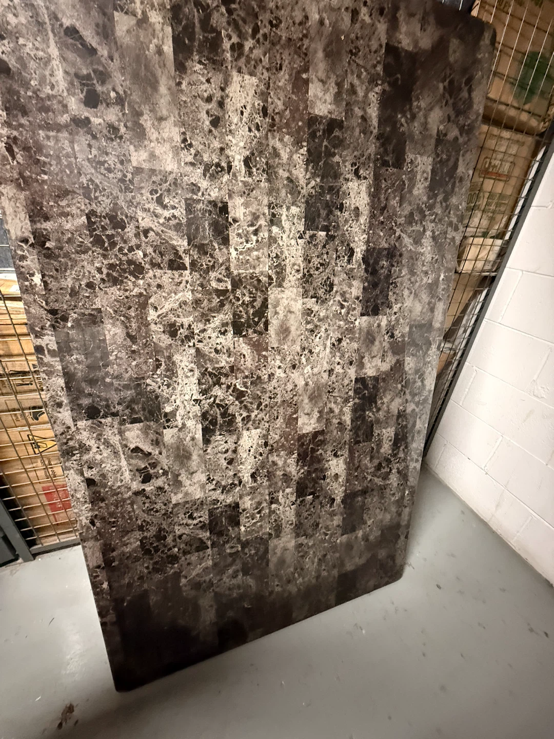 Marble laminate countertop piece