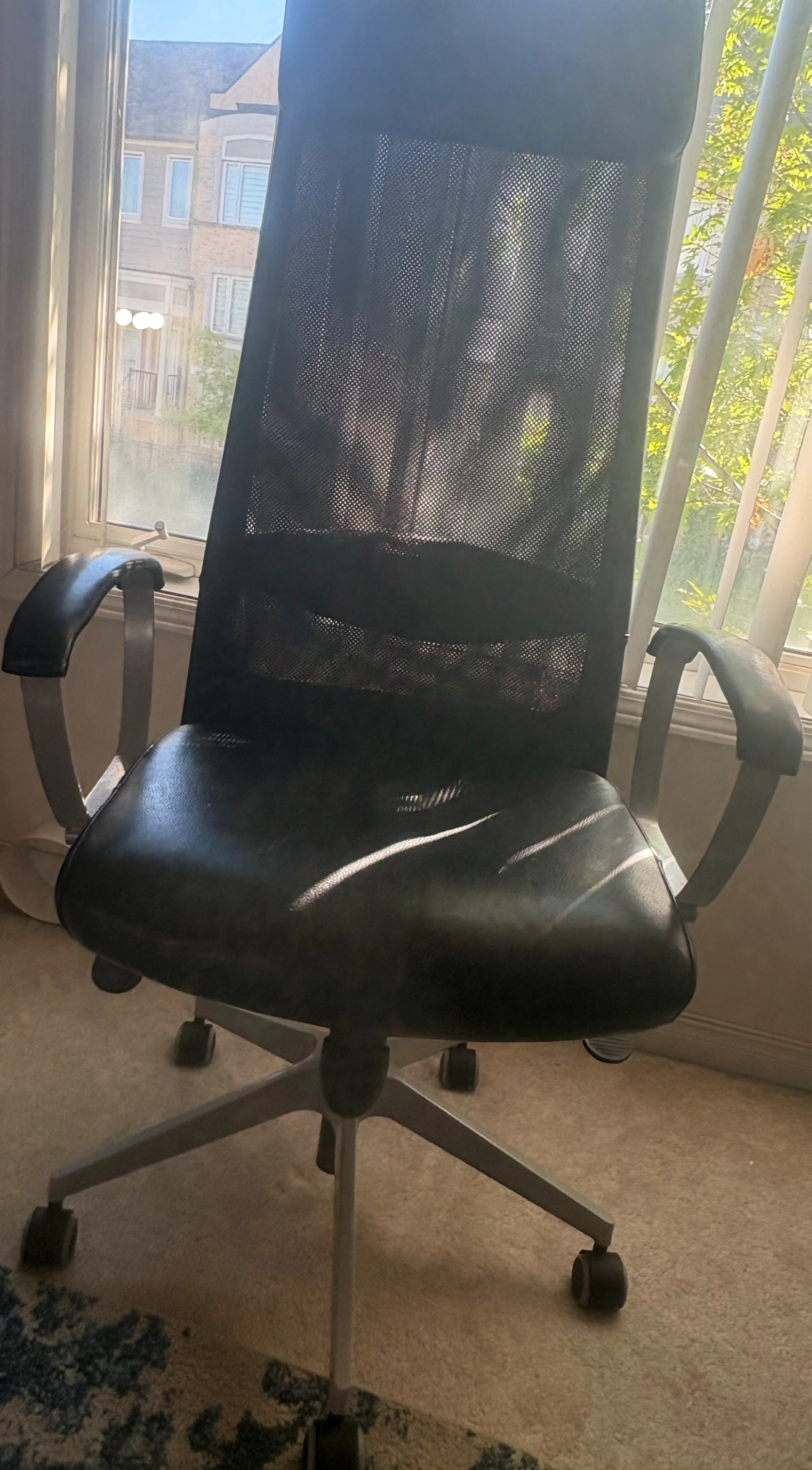 Black Mesh Office Chair
