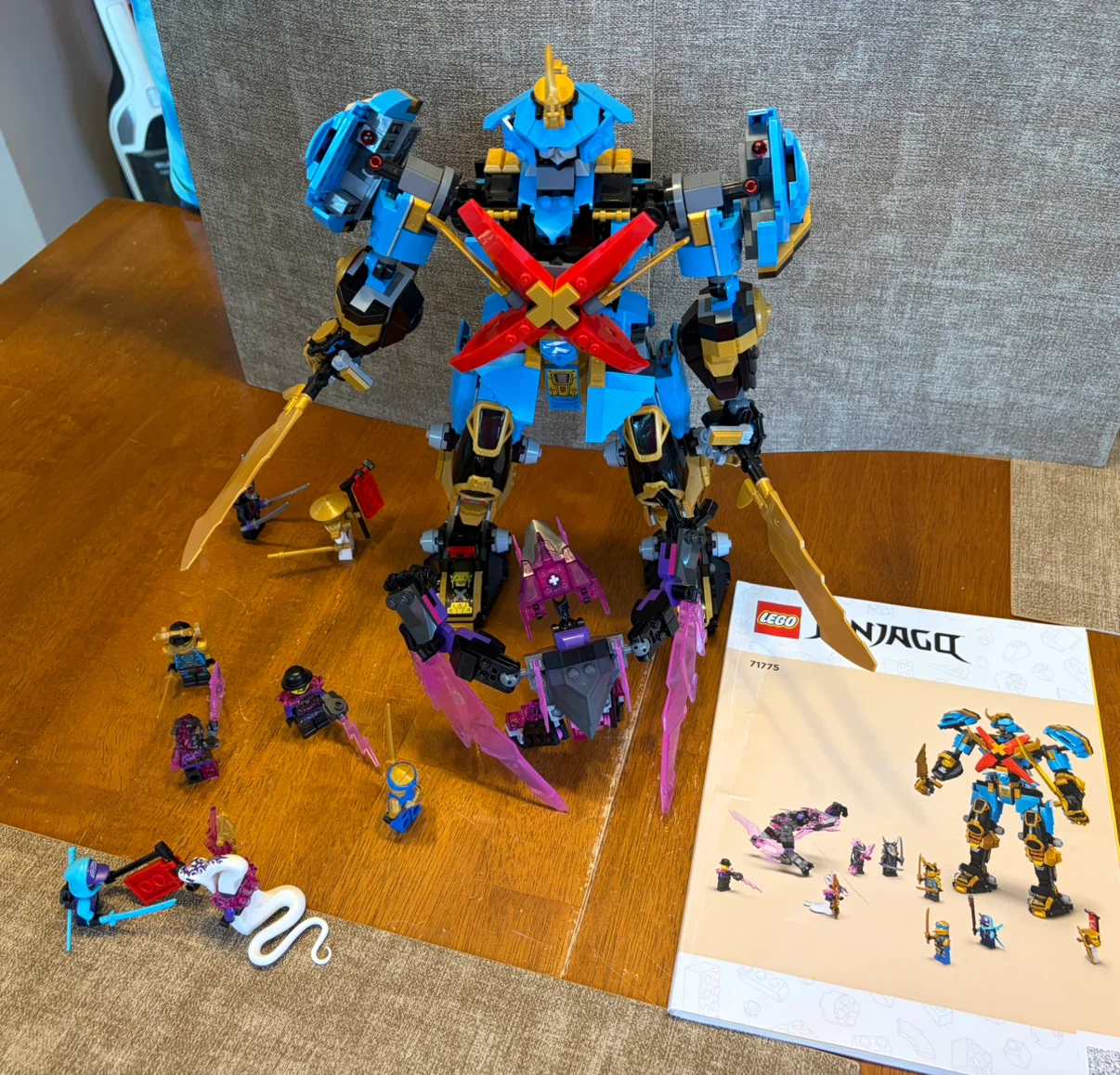Nya's Samurai X MECH LEGO