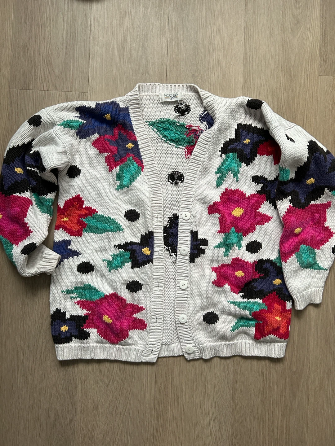 Northern Spirit Women's Floral Knit Cardigan
