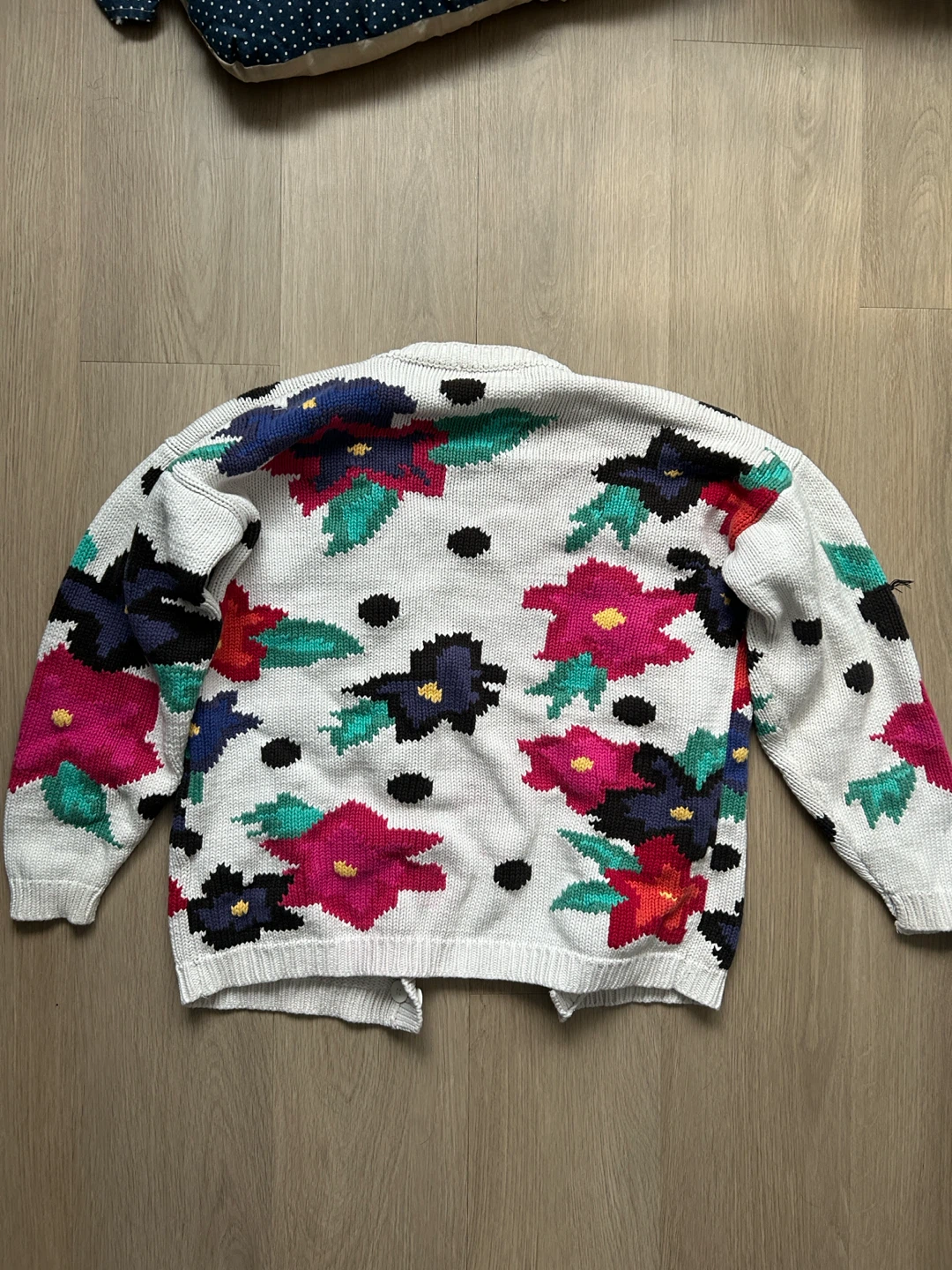 Northern Spirit Women's Floral Knit Cardigan - photo 3