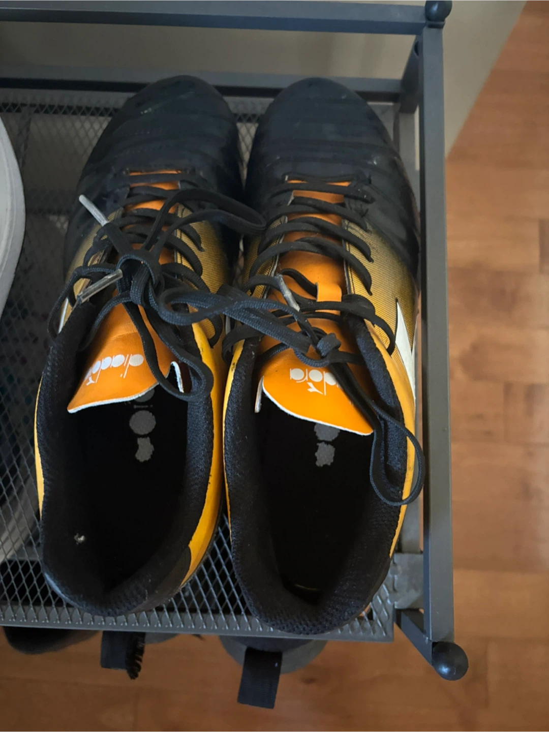 Diadora Soccer Cleats- Black/Orange/White (Size 7) - photo 2