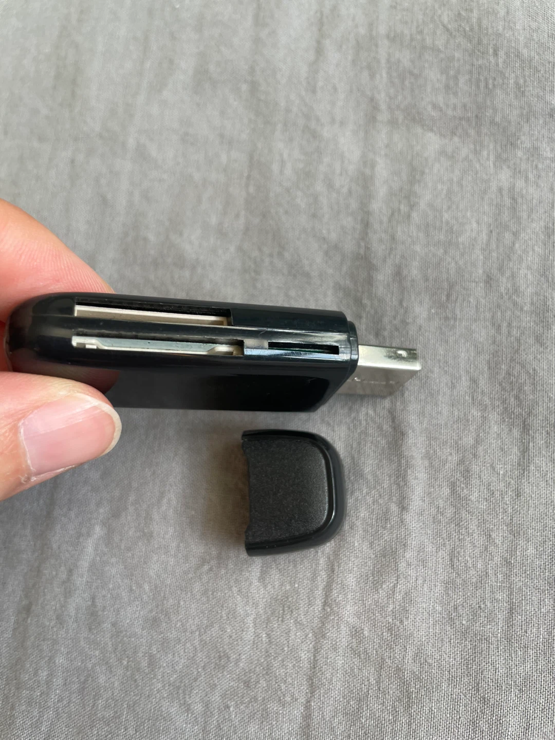 Black Multi-Card Reader Adapter - photo 5